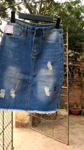 Chân váy jean  váy bò công sở  dáng  A dài ngang gối  (mã 2)