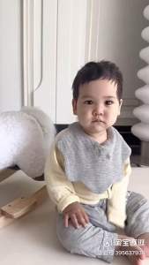 Yếm Cổ Hình Gấu hoạt hình Dễ Thương Cho Trẻ Sơ Sinh Vải Waffle Thoáng Khí