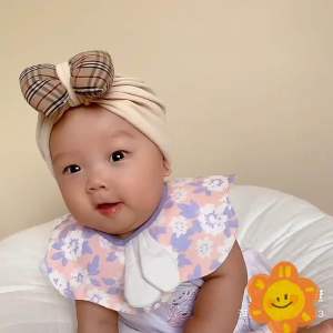 Yếm Đeo Cổ Cho Bé Thêu Phiên Bản Hàn Quốc Cánh Hoa Tròn Vải Cotton Chống Thấm Trẻ Sơ Sinh