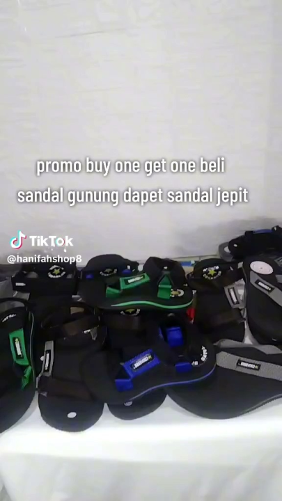 Promo Murah Beli 1 Gratis 1 sandal gunung pria new/sandal gunung pria new/sandal gunung outdoor terbaru/sandal anak-anak/sandal dewasa