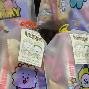 (Dapat 10 Paket Snack ultah)PAKETAN GEMEZZ Paket Snack Ulang tahun Kemasan Tas Serut Gemezz karakter Dino en Unicorn