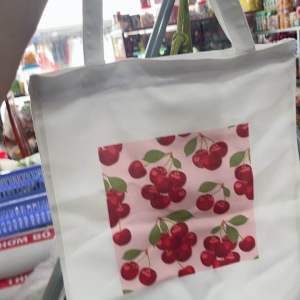 Túi vải lenin màu trắng xinh xắn dể thương