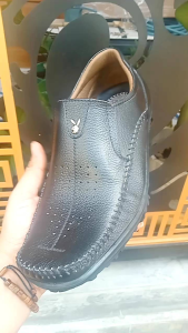 sepatu kasual kulit pria dewasa kulit 100%