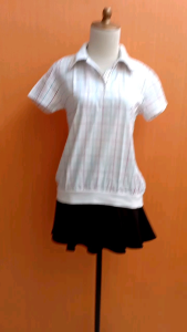 atasan wanita putih kotak GRAPHIS cewek M L lengan pendek blouse berkerah