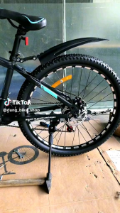 Xe đạp THẺ THAO Laux Jack có giảm sốc bánh 26inch 21 tốc độ ( TẶNG chắn bùn còi đèn phản quang )