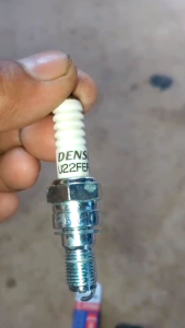 Busi Motor U22FER9 - Busi DENSO U22FER9  - Busi Motor Bebek dan Matic - Busi Motor - Busi Motor Merk DENSO - Busi U22FER9 - Busi DENSO - Busi Motor Universal - Busi Motor U22FER9 DENSO - Busi U22FER9 DENSO - Busi motor Honda Yamaha Suzuki Kawasaki DLL