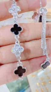 Gelang Tangan Serut Titanium Clover Vancleef Dewasa Remaja Wanita Trend Elegan Fleksibel Bracelets