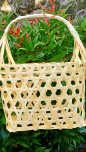 Keranjang Anyaman Bambu Ukuran 25x10x20: Hampers Souvenir Serbaguna