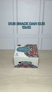 Dus Kue Snack Young Premium 12x12 - Box Makanan Acara 50 Pcs