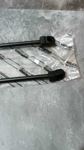 68950-0D120 Shock Absorber Bagasi Pintu Belakang Toyota Sienta 1Set