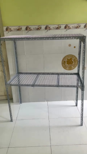 Kệ V lỗ 2 tầng (rộng 20cm)(dạng vỉ lưới sắt) (dài cao nhiều kích thước)