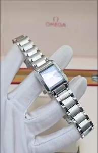 Đồng Hồ Nữ Citizen EW5551-56N Eco-Drive Size 22x28 L Ladies Bianca