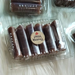 Dodol Mangga asli Mangga Indramayu rasa manis gurih wangi khas mangga Indramayu isi 8pcs permika paket isi 2 mika 16pcs