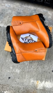 SEPATU SAFETY BOOTH KULIT UJUNG BESI TAPAK RADIAL