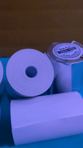 Kertas Struk Thermal EDC Bluetooth Paket 10 Pcs\\n\\n Apa itu Kertas Struk Thermal 57x30mm Coreless?\\n\\nKertas struk thermal 57x30mm coreless adalah jenis kertas yang dirancang khusus untuk mencetak struk kasir menggunakan printer thermal. Kertas ini tidak memiliki inti atau core di tengahnya, sehingga lebih mudah digunakan dan cocok untuk berbagai jenis printer kasir. Kertas struk thermal EDC bluetooth paket 10 pcs merupakan produk yang terdiri dari 10 lembar kertas struk thermal 57x30mm coreless, yang ideal untuk digunakan dalam sistem kasir dan pembayaran elektronik.\\n\\n Kelebihan Kertas Struk Thermal Coreless\\n\\nBerikut adalah beberapa kelebihan dari kertas struk thermal coreless:\\n\\n- **Kualitas cetak yang baik**: Kertas struk thermal coreless memberikan hasil cetak yang jernih dan tajam, memastikan bahwa struk kasir Anda selalu mudah dibaca.\\n\\n- **Kompatibel dengan berbagai printer**: Kertas struk thermal coreless dapat digunakan dengan berbagai jenis printer kasir, termasuk printer thermal, printer bluetooth, dan printer kasir lainnya.\\n\\n- **Mudah digunakan**: Tanpa inti atau core di tengahnya, kertas struk thermal coreless lebih mudah digunakan dan tidak memerlukan perawatan khusus.\\n\\n Penggunaan Kertas Struk Thermal Coreless\\n\\nKertas struk thermal coreless sangat cocok untuk digunakan dalam sistem kasir dan pembayaran elektronik. Dengan kertas struk thermal EDC bluetooth paket 10 pcs, Anda dapat mencetak struk kasir dengan mudah dan efisien, baik untuk transaksi offline maupun online. Selain itu, kertas struk thermal coreless juga dapat digunakan untuk mencetak struk pengembalian barang, struk penjualan, dan berbagai jenis struk lainnya.\\n\\n Cara Menggunakan Kertas Struk Thermal EDC Bluetooth\\n\\nBerikut adalah langkah-langkah untuk menggunakan kertas struk thermal EDC bluetooth:\\n\\n Setting Printer untuk Kertas Struk Thermal EDC Bluetooth\\n\\n1. Pastikan printer kasir Anda sudah terhubung dengan kertas struk thermal EDC bluetooth.\\n\\n2. Atur pengaturan printer agar kompatibel dengan kertas struk thermal EDC bluetooth, termasuk ukuran kertas, orientasi cetak, dan pengaturan lainnya.\\n\\n Mencetak Struk dengan Kertas Struk Thermal EDC Bluetooth\\n\\n1. Siapkan transaksi kasir yang akan dicetak.\\n\\n2. Pilih opsi mencetak struk pada sistem kasir Anda.\\n\\n3. Pastikan kertas struk thermal EDC bluetooth sudah terpasang dengan benar pada printer kasir Anda.\\n\\n4. Tekan tombol mencetak untuk mencetak struk kasir Anda menggunakan kertas struk thermal EDC bluetooth.\\n\\n Tips untuk Memaksimalkan Penggunaan Kertas Struk Thermal EDC Bluetooth\\n\\nBerikut adalah beberapa tips untuk memaksimalkan penggunaan kertas struk thermal EDC bluetooth:\\n\\n Penyimpanan Kertas Struk Thermal EDC Bluetooth\\n\\nSimpan kertas struk thermal EDC bluetooth di tempat yang kering dan terlindungi dari sinar matahari langsung. Hindari menyimpan kertas struk thermal EDC bluetooth di tempat yang lembab atau berdebu untuk memastikan bahwa kualitas cetak tetap terjaga.\\n\\n Perawatan Printer untuk Kertas Struk Thermal EDC Bluetooth\\n\\nLakukan perawatan printer secara rutin untuk memastikan bahwa kualitas cetak tetap terjaga. Bersihkan bagian-bagian penting dari printer, seperti drum dan roller, secara teratur. Jika ada masalah dengan printer, segera hubungi teknisi untuk melakukan perbaikan.\\n\\nDengan mengikuti langkah-langkah dan tips ini, Anda dapat memaksimalkan penggunaan kertas struk thermal EDC bluetooth paket 10 pcs untuk mencetak struk kasir yang jernih dan tajam.\n}