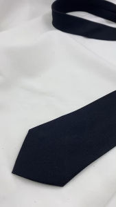 เนคไทผู้ชาย ผ้าโทเร สีดำ ฟรีไซส์ ถูกระเบียบ (พร้อมส่ง มีเก็บปลายทาง)