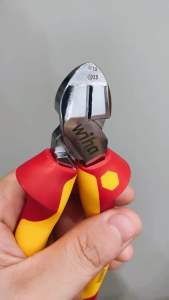 Kìm Cắt Và Tuốt Dây Wiha 26745 160mm Cách Điện 1000V