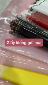 Giấy gói hoa gói quà viền hoa văn không thấm nước khổ 60x60cm