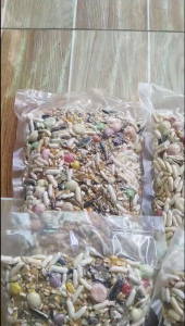 Thức Ăn Mix Hạt Thú Cưng 500g — Hạt Đa Dạng Tự Nhiên Giàu Dinh Dưỡng | Chọn Combo 4 Gói (2kg) / 6 Gói (3kg) / 10 Gói (5kg) | Tăng Đề Kháng — Phù Hợp Hamster Chuột Lang Bọ Ú Thỏ Nhím | Nguyệt Quang