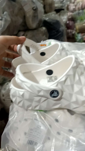 Crocs Classic Geometric Clog/Sandal crocs pria & wanita