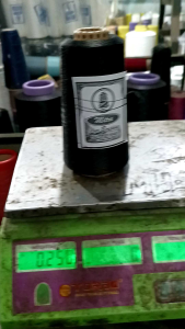 Benang Obras Polyster Putih & Hitam 150/48 (250gram)