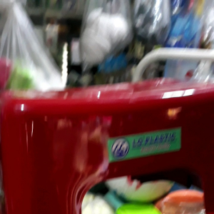 Jongkok /kursi kecil merek LG kursi dapur/buat kamar mandi kursi buat santai dll