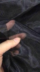 Vải voan kiến màu đen form hơi đơ (khổ 1m5) may đầm váyáo kiểu thiết kế thời trang