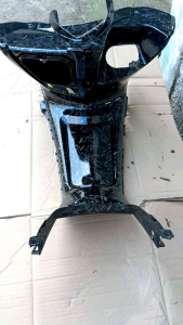 leghsil tengah dan cover tanki tutup tanki aerox 155 old karbon forget