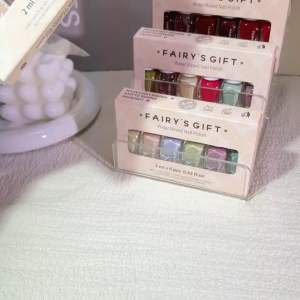 【SG Instock】 Mini 6in1 WaterBased Peelable Non Toxic Nail Polish