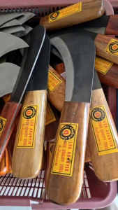 "มีดปลอกเปลือกทุเรียน" ความยาว 10.5 นิ้ว อรัญญิก ช.คมสมใจ