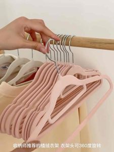Anti Slip Velvet Hanger Premium Rose Gold Hook Flock Non Slip Wardrobe Organizer 防滑衣架耐磨 Penyangkut Baju Minimalis