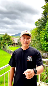 Kaos Desain Unik: T-Shirt Adab Katun Combet & Kaos Pria Distro Terbaru