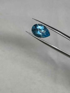 380to01-ĐÁ TOPAZ XANH THIÊN NHIÊN ( thông số trong ảnh chụp) 3.8 Carat