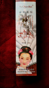 YU CHUN MEI TONER PUTIH PLATINUM 100GR (ORI BUKAN LOKAL)