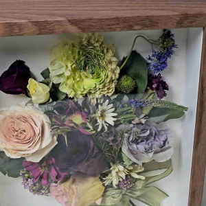 ราคาพิเศษ Blossom Frame กรอบรูปดอกไม้แห้งแบบมีขาตั้ง