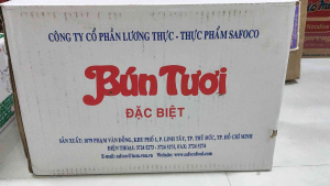 01 thùng Bún tươi dạng khô Safoco - thùng 15 gói 300g