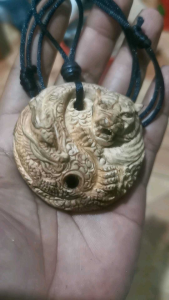 kalung kayu kaboa asli sancang garut motip ukir naga macan