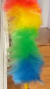 ไม้ปัดฝุ่น สีรุ้ง ไม้ปัดฝุ่นขนไก่ ไม้ปัดฝุ่นสายรุ้ง ไม้ปัดฝุ่นเชือก ฟาง ไม้ขนไก่สีรุ้ง ไม้ขนไก่เชือกฟางที่ปัดฝุ่นยาว 61 cm