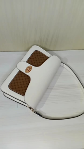 LAQUITAstore24  //  SHAFIYA BAG HANDLE BAG  SLING BAG SHOULDER BAG TAS WANITA SELEMPANG & BAHU Tas dengan kombinasi motif di bagian depan & belakang Tas Wanita Terbaru Tas Viral Tas Wanita Kekinian Tas Premium Tas Selempang