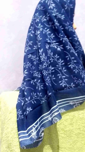 Hijab Segiempat Motif Bunga Terbaru: Jilbab Kerudung Elegan dan Modern