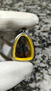 King of Kings Leklai Pendant 王中王力泥吊坠 Leklai Amulet 马来西亚力泥 100% Natural Leklai Malaysia