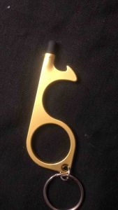 (3 trong 1) Móc khoá ô tô xe máy - Dụng cụ mở cửa không chạm tay tay bằng đồng thau - No Touch Door Tool