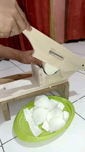 (Bisa COD) Alat Parutan Pengiris Keripik Singkong / Kentang / Tempe / Ubi