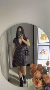 มินิเดรสพิมพ์ลายดอกไม้สี คอวีน่ารัก