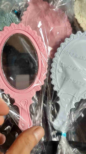 50pcs Souvenir Cermin Oval Warna Soft Mewah Kemas Plastik