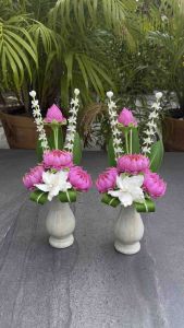 ดอกบัว แจกันดอกบัวดินปั้น ขนาดสูง 8 นิ้ว สำหรับ ไหว้ ถวายพระ บูชาสิ่งเคารพนับถือ