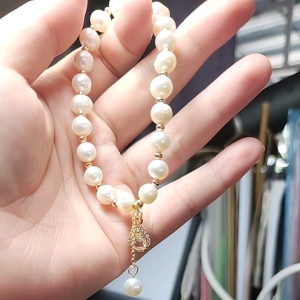 สร้อยข้อมือไข่มุกแท้ ขนาดมุก7มม เงางามaaa ข้อมือ16-17cm