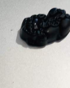 Mặt dây chuyền tỳ hưu khoan sẵn đầu đuôi làm vòng chiêu Tài Lộc