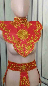 renda bordir aplikasi dada lingkar dan sabuk aksesoris tari