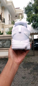 SEPATU WANITA H0KA BONDI SEPATU RUNNING SEPATU TRENDY SEPATU WANITA DEWASA